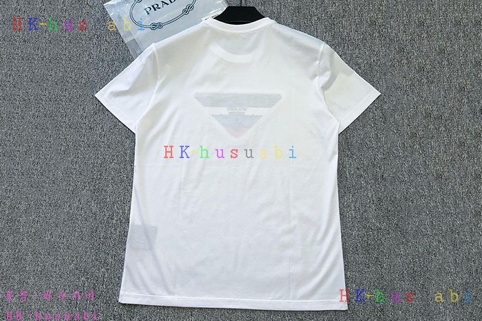 NEW 프라다 반팔티 신상 P 557566