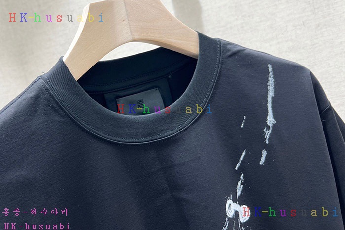 NEW 지방시 반팔티 신상 GV 3429924