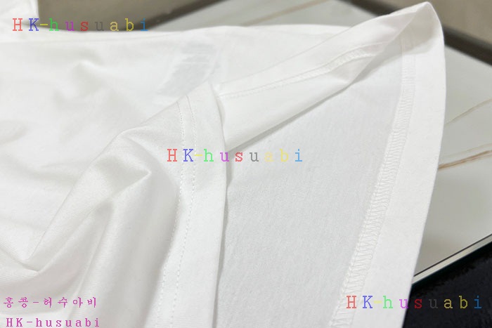 NEW 버버리 반팔티 신상 B 885241