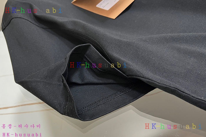 NEW 버버리 반팔티 신상 B 885242