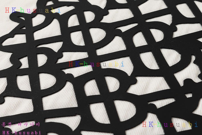 NEW 버버리 반팔티 신상 B 885224
