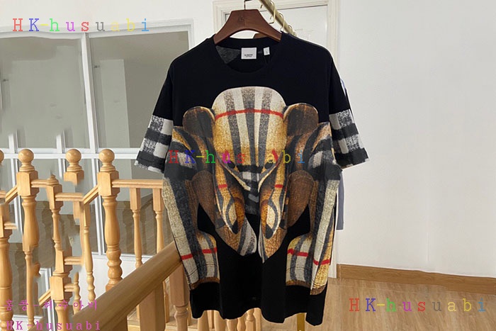 NEW 버버리 반팔티 신상 B 88583