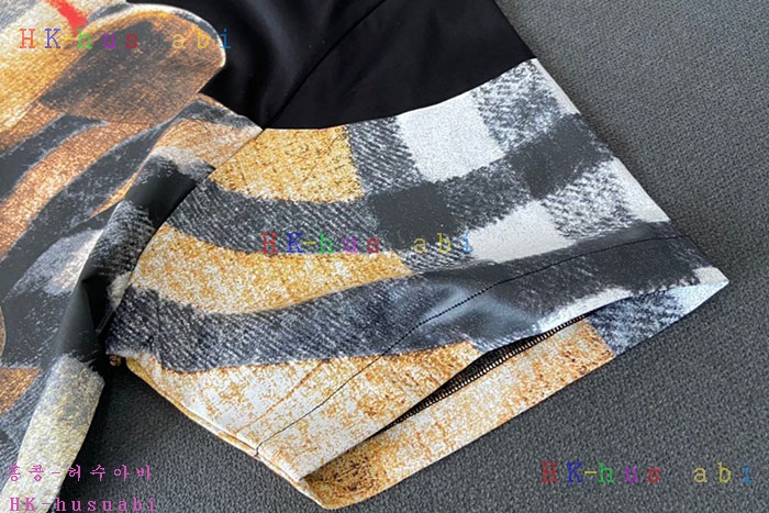 NEW 버버리 반팔티 신상 B 88583