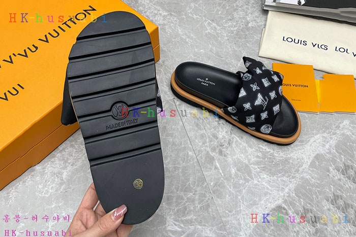NEW 루이비통 샌들 신상 LV 774120