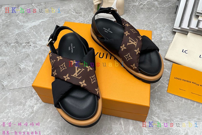NEW 루이비통 샌들 신상 LV 774113