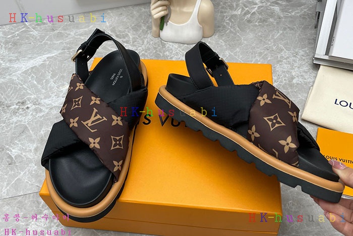 NEW 루이비통 샌들 신상 LV 774113