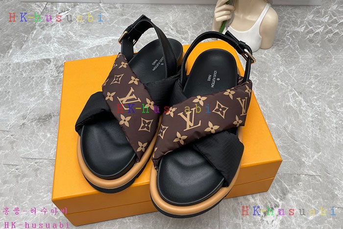 NEW 루이비통 샌들 신상 LV 774113