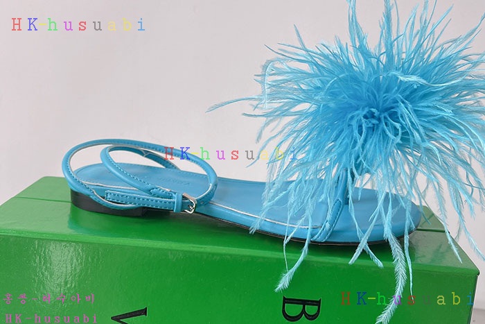 NEW 보테가베네타 샌들 신상 BV 885800