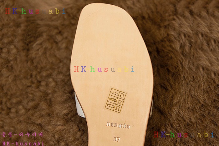 NEW 에르메스 샌들 신상 H 2425016