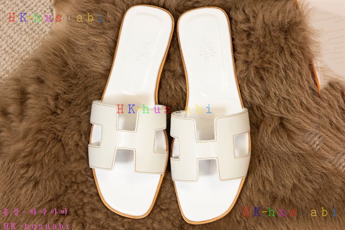 NEW 에르메스 샌들 신상 H 2425016