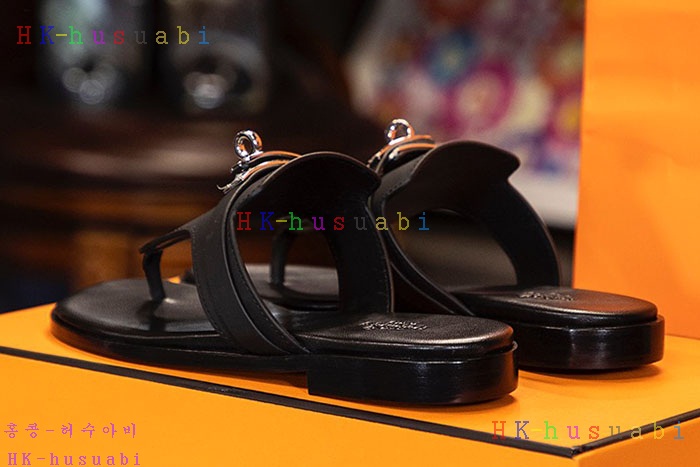 NEW 에르메스 샌들 신상 H 2425006