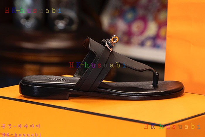 NEW 에르메스 샌들 신상 H 2425006