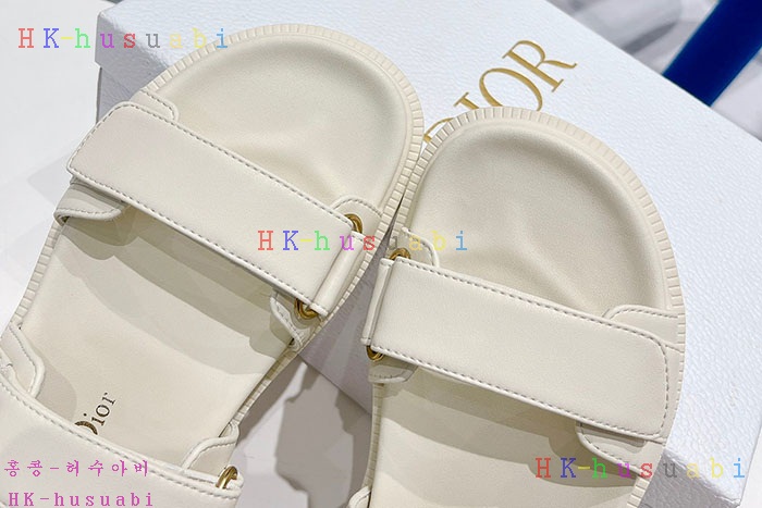 NEW 디올 샌들 신상 DR 810444