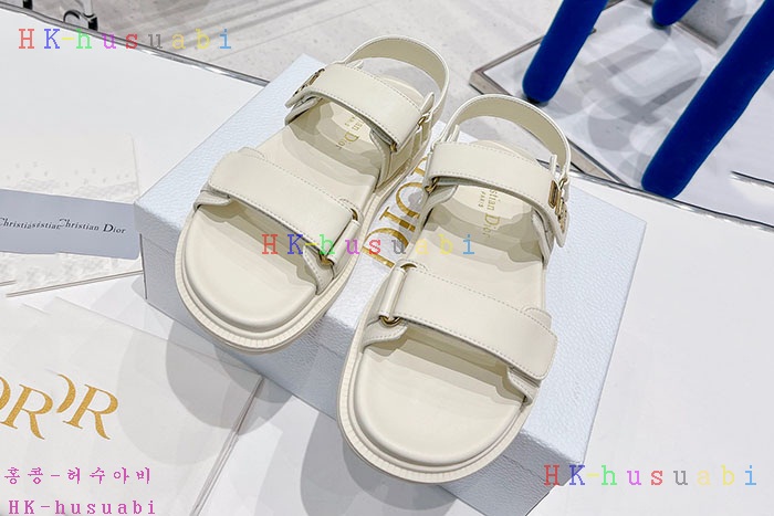 NEW 디올 샌들 신상 DR 810444