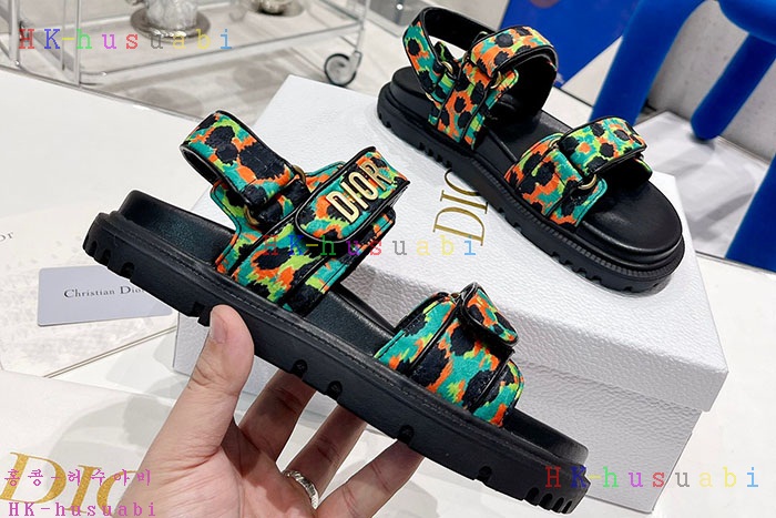 NEW 디올 샌들 신상 DR 810449