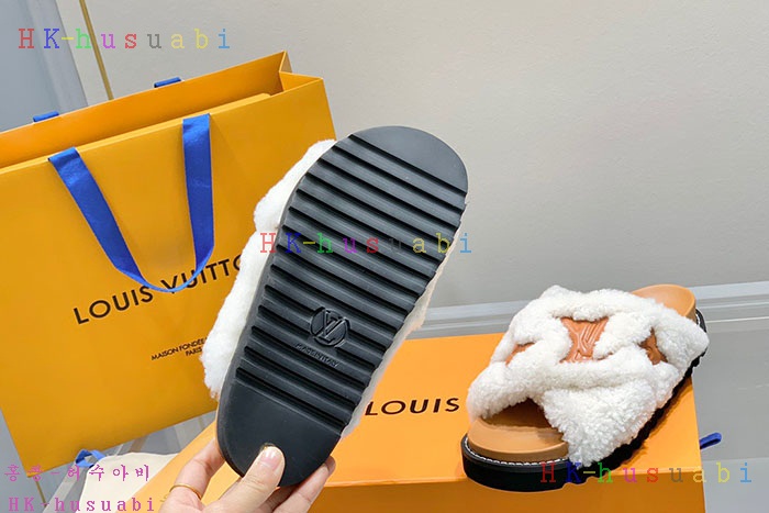 NEW 루이비통 샌들 신상 LV 414122