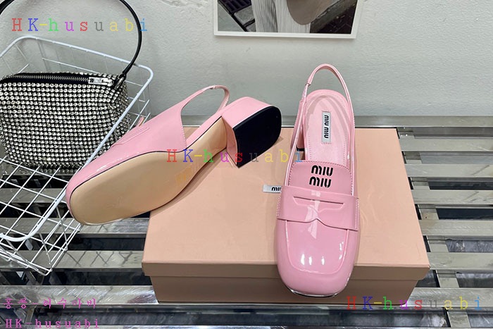 NEW 미우미우 신발 신상 M 554217