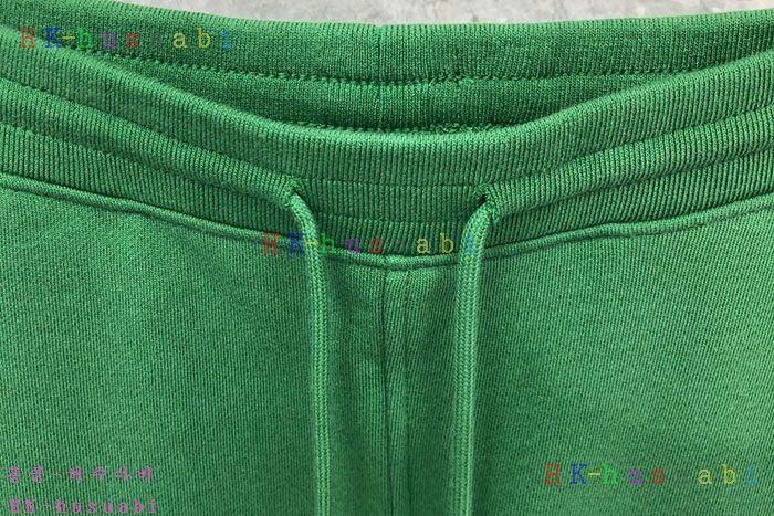 NEW 톰브라운 반바지 신상 TB 1352612