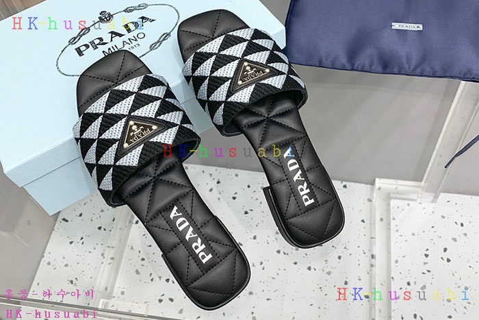 NEW 프라다 샌들 신상 P 246601