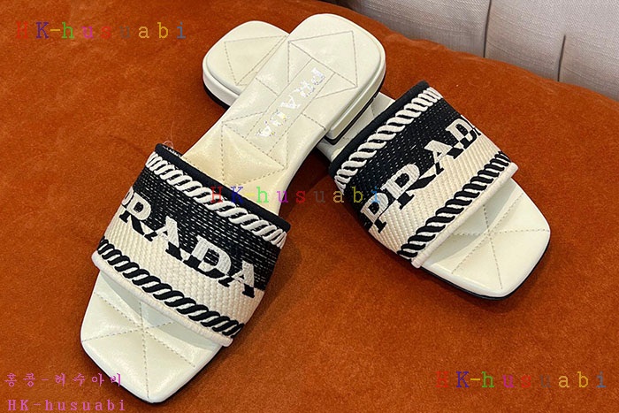NEW 프라다 샌들 신상 P 245512