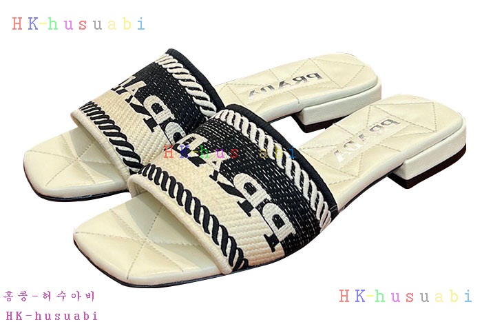 NEW 프라다 샌들 신상 P 245512