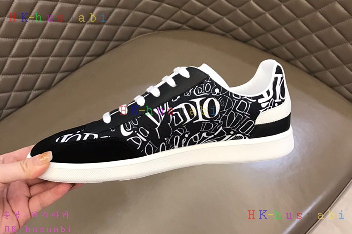 NEW 디올 신발 신상 DR 558210