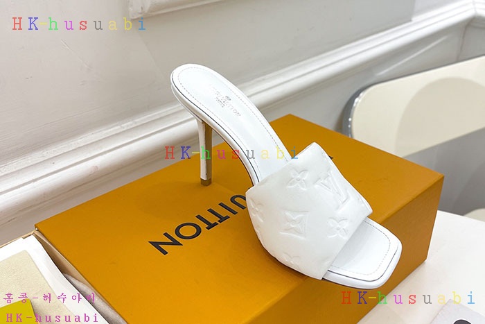 NEW 루이비통 샌들 신상 LV 80235