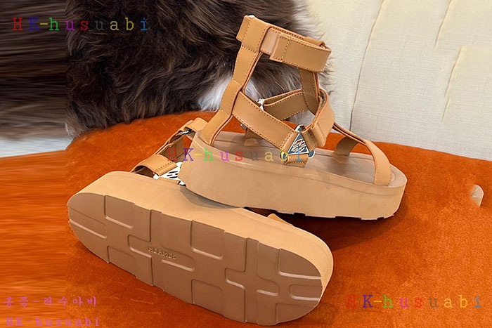 NEW 에르메스 신발 신상  H 553301