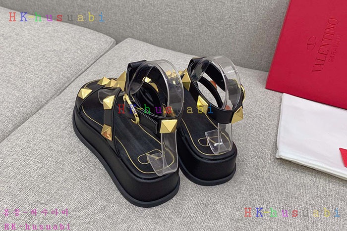 NEW 발렌티노 샌들 신상 V 557001