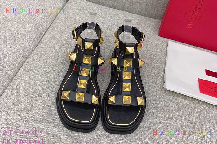 NEW 발렌티노 샌들 신상 V 557001