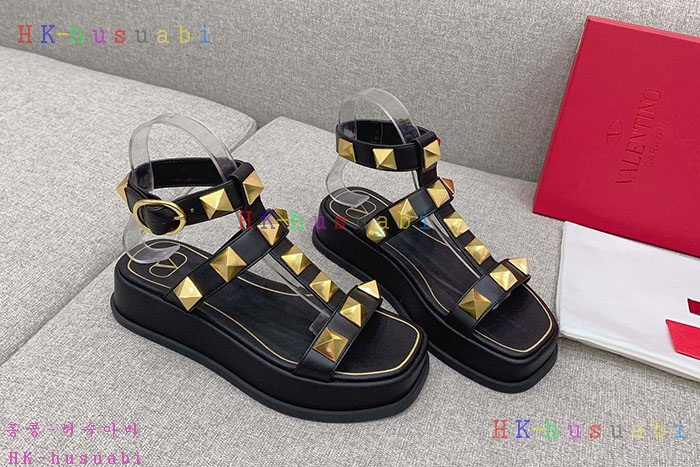 NEW 발렌티노 샌들 신상 V 557001