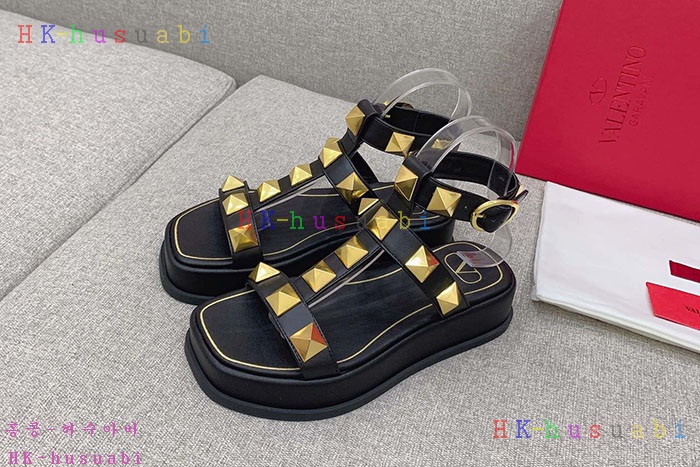 NEW 발렌티노 샌들 신상 V 557001