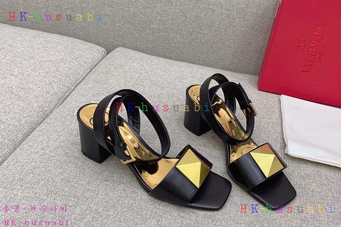 NEW 발렌티노 샌들 신상 V 558004