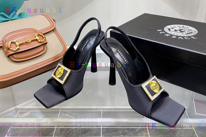 NEW 베르사체 신발 신상 V 555252