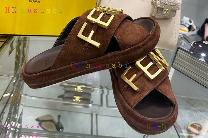 NEW 펜디 슬리퍼 신상 FD 559901
