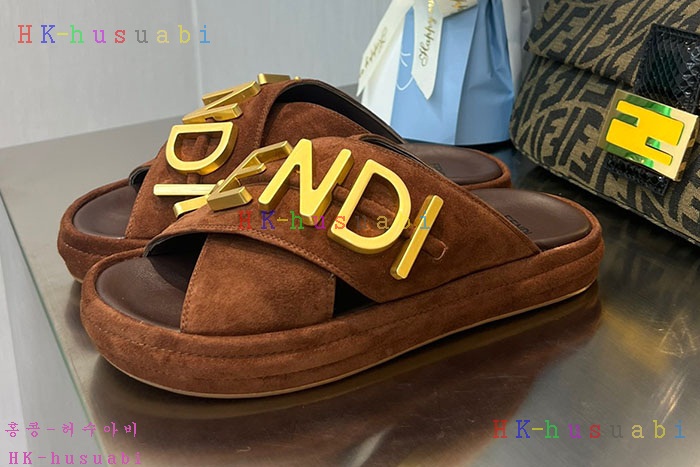 NEW 펜디 슬리퍼 신상 FD 559901
