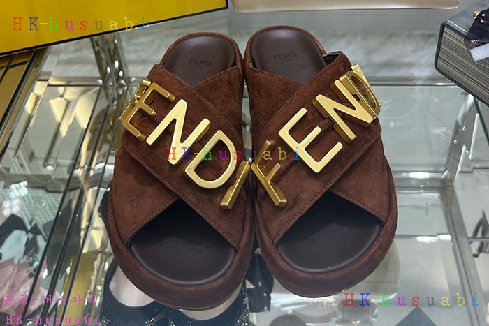 NEW 펜디 슬리퍼 신상 FD 559901