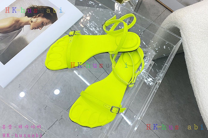 NEW  발렌시아가 샌들 신상 B 118241