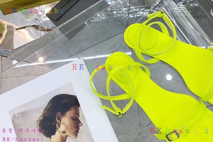 NEW  발렌시아가 샌들 신상 B 118241