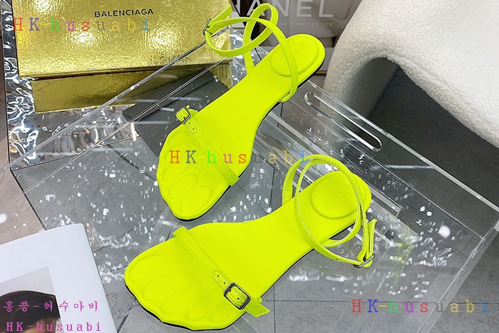 NEW  발렌시아가 샌들 신상 B 118241