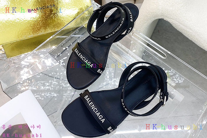 NEW  발렌시아가 샌들 신상 B 118246