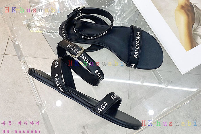 NEW  발렌시아가 샌들 신상 B 118246