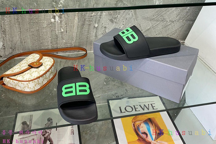 NEW  발렌시아가 신발 신상 B 1143304