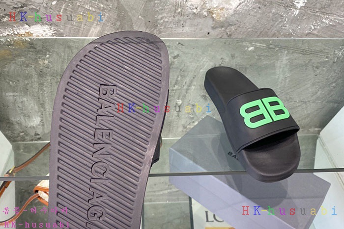 NEW  발렌시아가 신발 신상 B 1143304