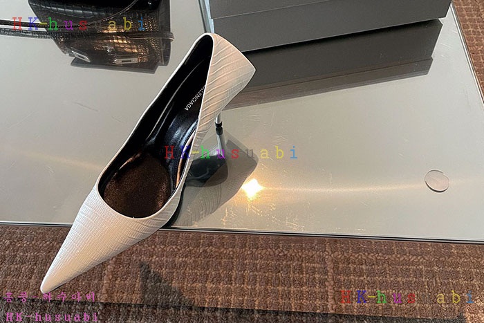 NEW  발렌시아가 신발 신상 B 1144401