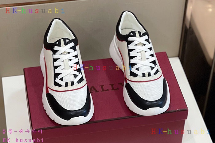 NEW  발리 스니커즈 신상 B 552400