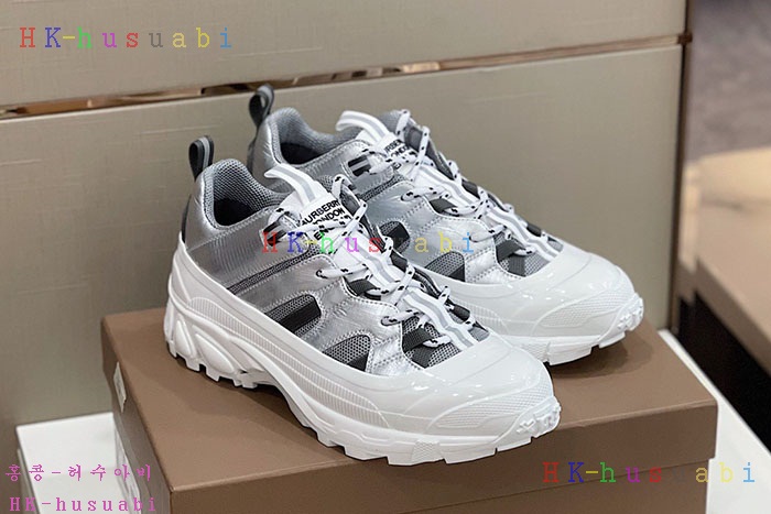 NEW  버버리 스니커즈 신상 BB  441400