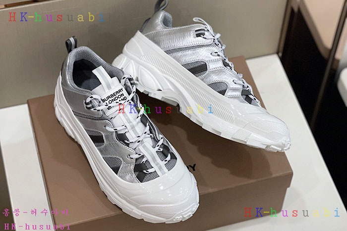 NEW  버버리 스니커즈 신상 BB  441400