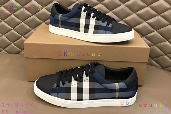 NEW  버버리 스니커즈 신상 BB  4415503