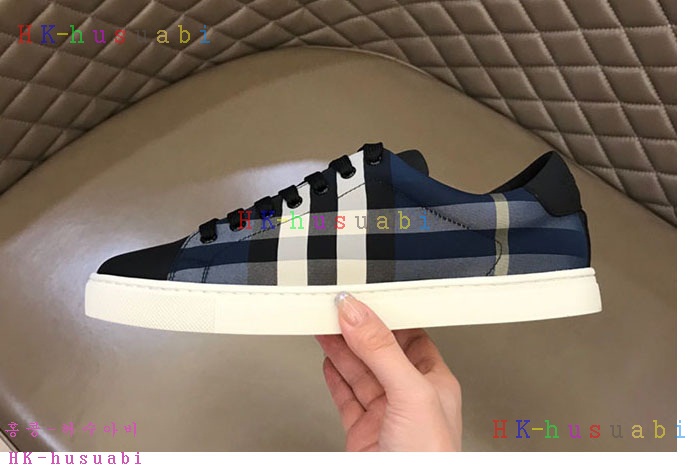 NEW  버버리 스니커즈 신상 BB  4415503